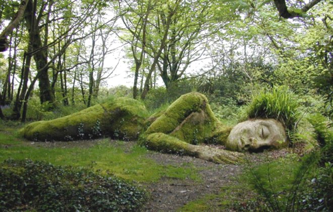 moss sculpture