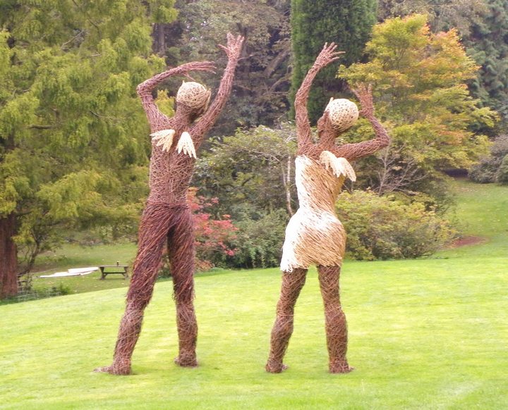 willow sculpture
