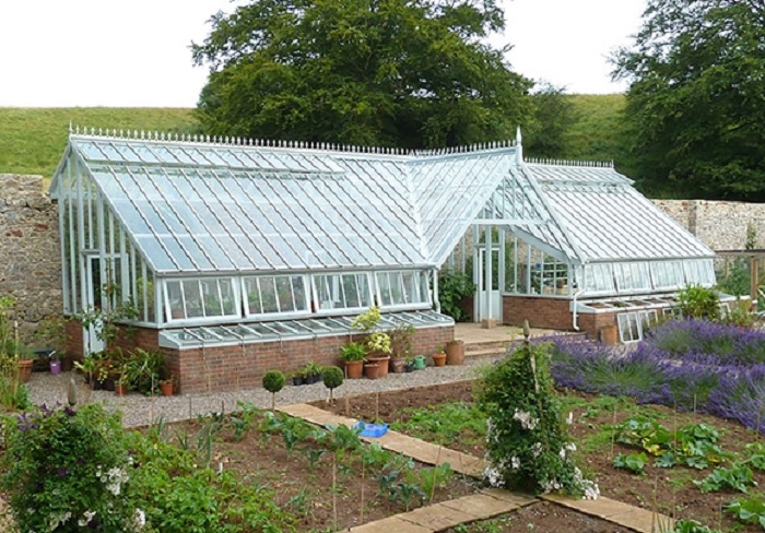 Underground Greenhouse Insteading