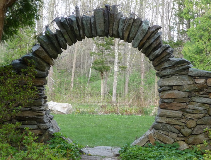 moon gate