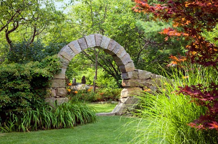 moon gate