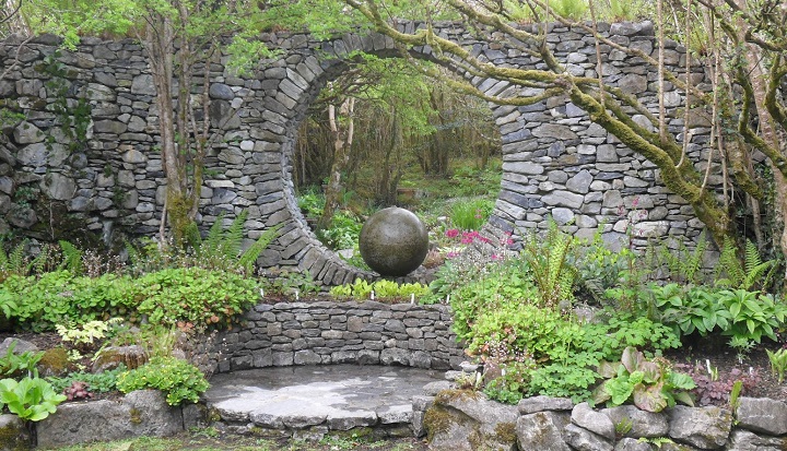 The Art Of The Dry Stack Stone Wall Insteading