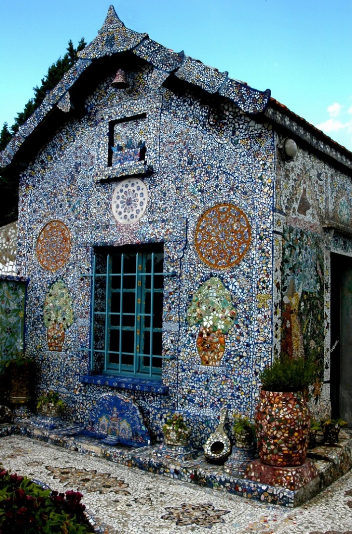 broken china mosaic