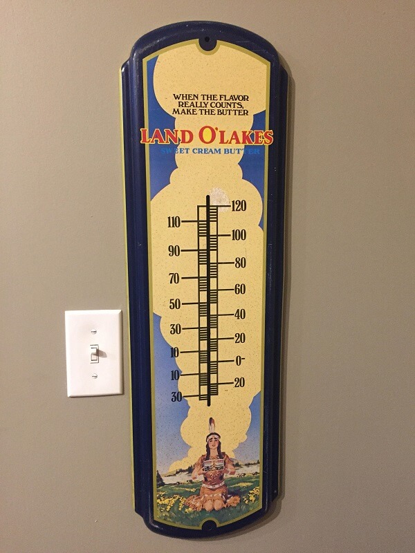 https://insteading.com/wp-content/uploads/2018/01/vintage-land-o%E2%80%99lakes-outdoor-thermometer.jpg