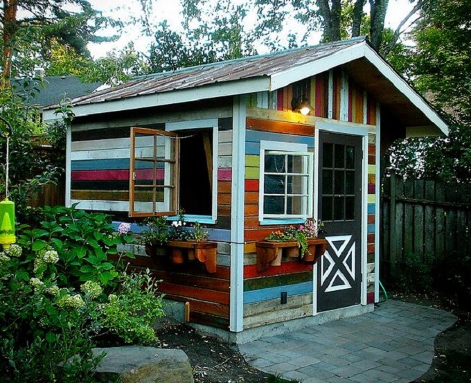 salvaged wood sheds • insteading